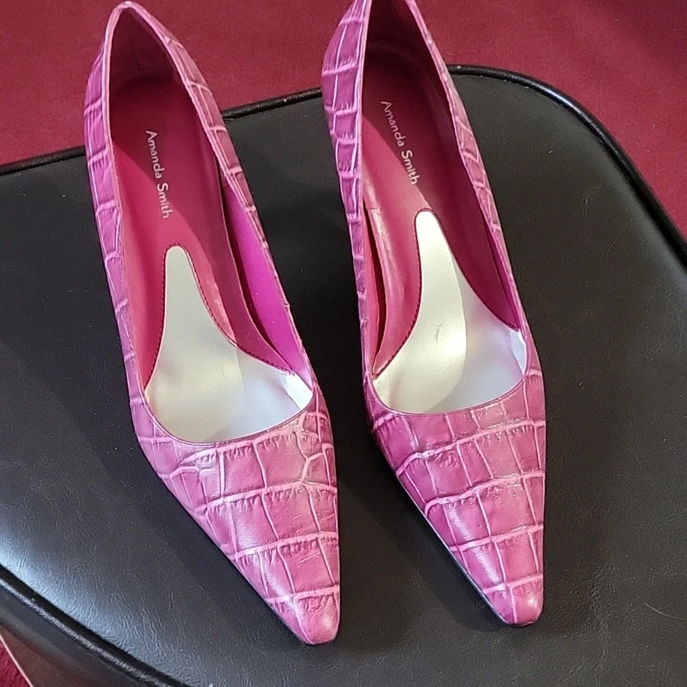 Pink leather heels size 9 - Picture 2 of 4
